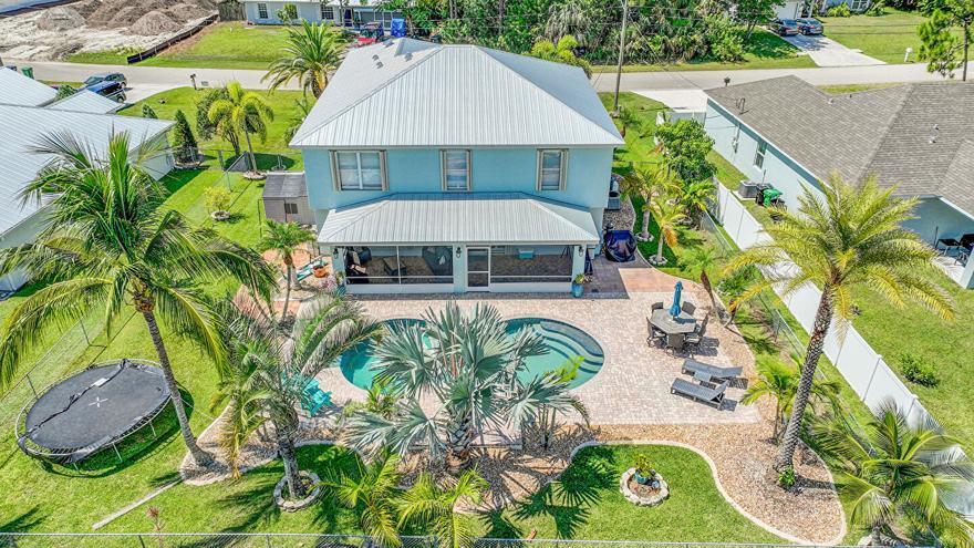 2685 Southwest Fair Isle Road Port St. Lucie, FL 34987 - Photo 4 of 46 21297901_1_880_495