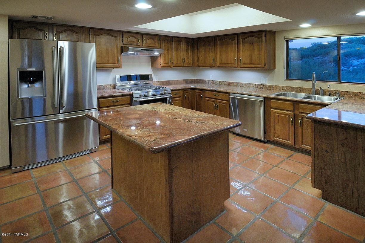 5250 North Swan Road Tucson, AZ 85718 - Photo 5 of 18 Gallery Image 5