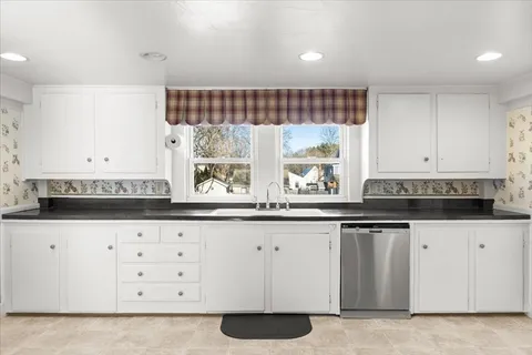 $499,000 | 23 North Street, Medway, MA 02053