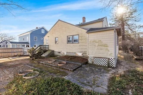 $499,000 | 23 North Street, Medway, MA 02053