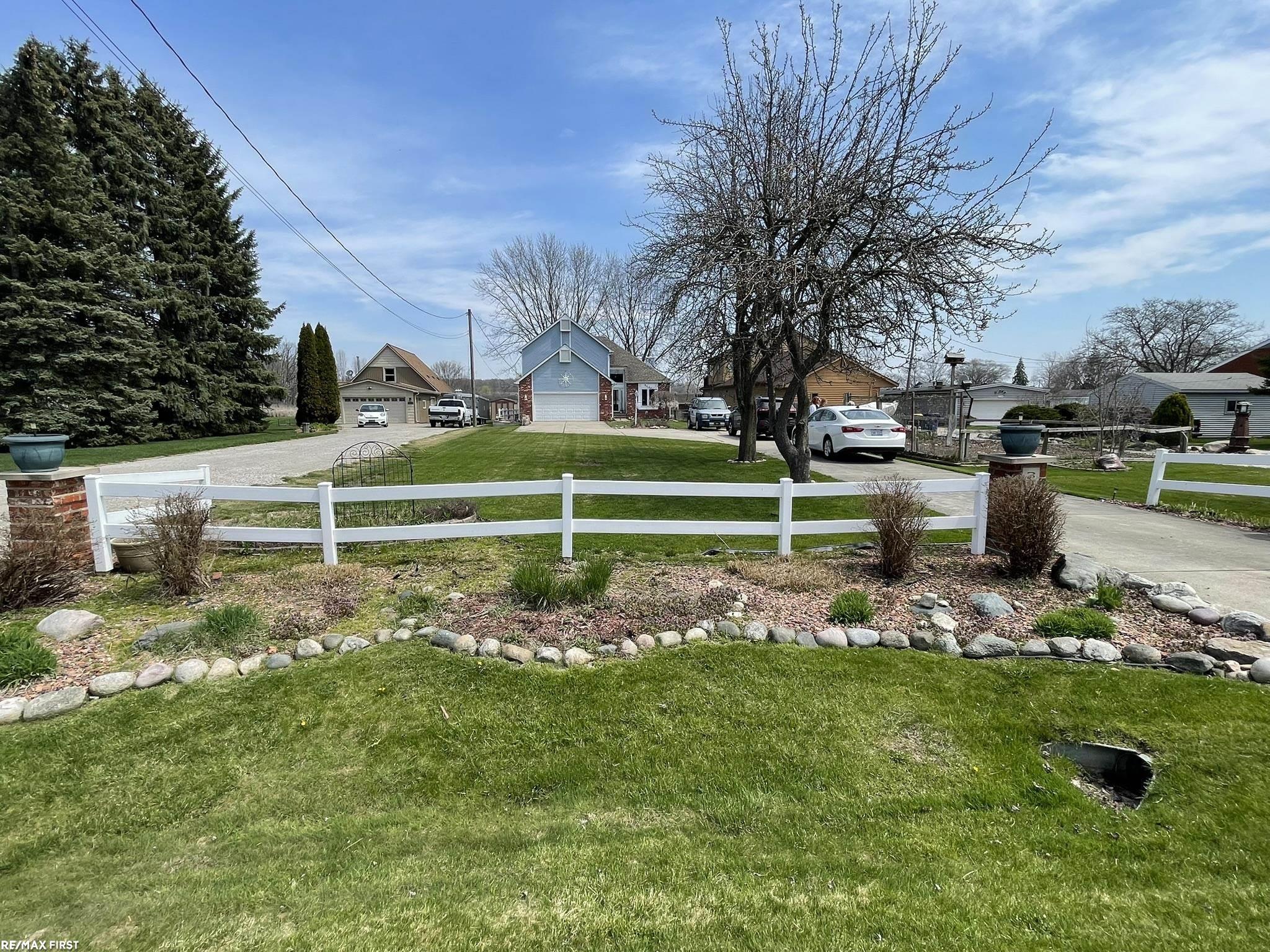 32725 Sutton Road New Baltimore, MI 48047 - Photo 1 of 42 50172468-050e7b86-b745-494b-97cc-f2512103f5a0.JPG