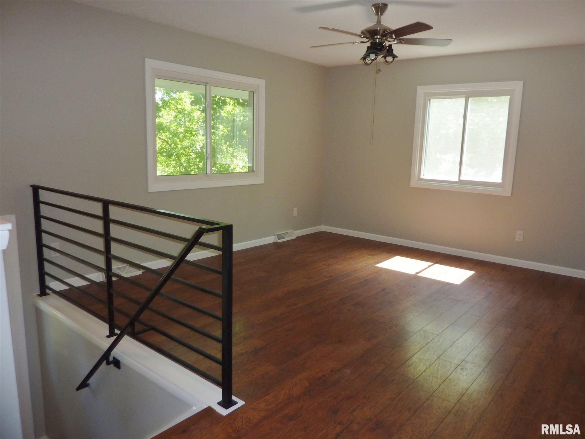 131 Westerfield Road Davenport, IA 52806 - Photo 5 of 17 Gallery Image 5