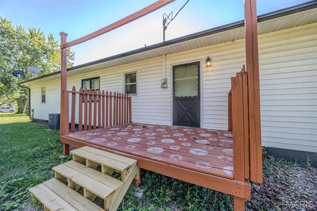 $180,000 | 730 Tower Road, Lebanon, MO 65536