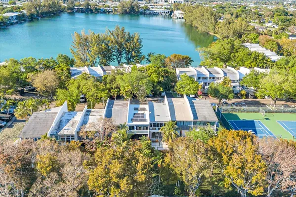 $5,500 | 7018 Southwest 53rd Lane, Miami, FL 33155