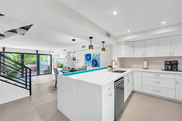 $5,500 | 7018 Southwest 53rd Lane, Miami, FL 33155