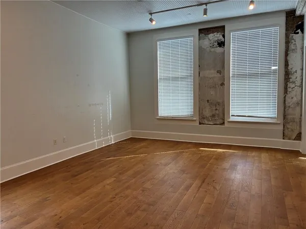 $2,200 | 221 Chartres Street, Unit 501, New Orleans, LA 70130