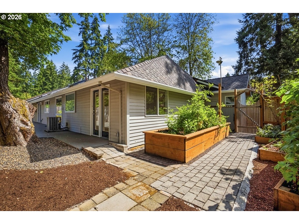 5905 Southwest Glenbrook Road Beaverton, OR 97007 - Photo 41 of 46 Gallery Image 41