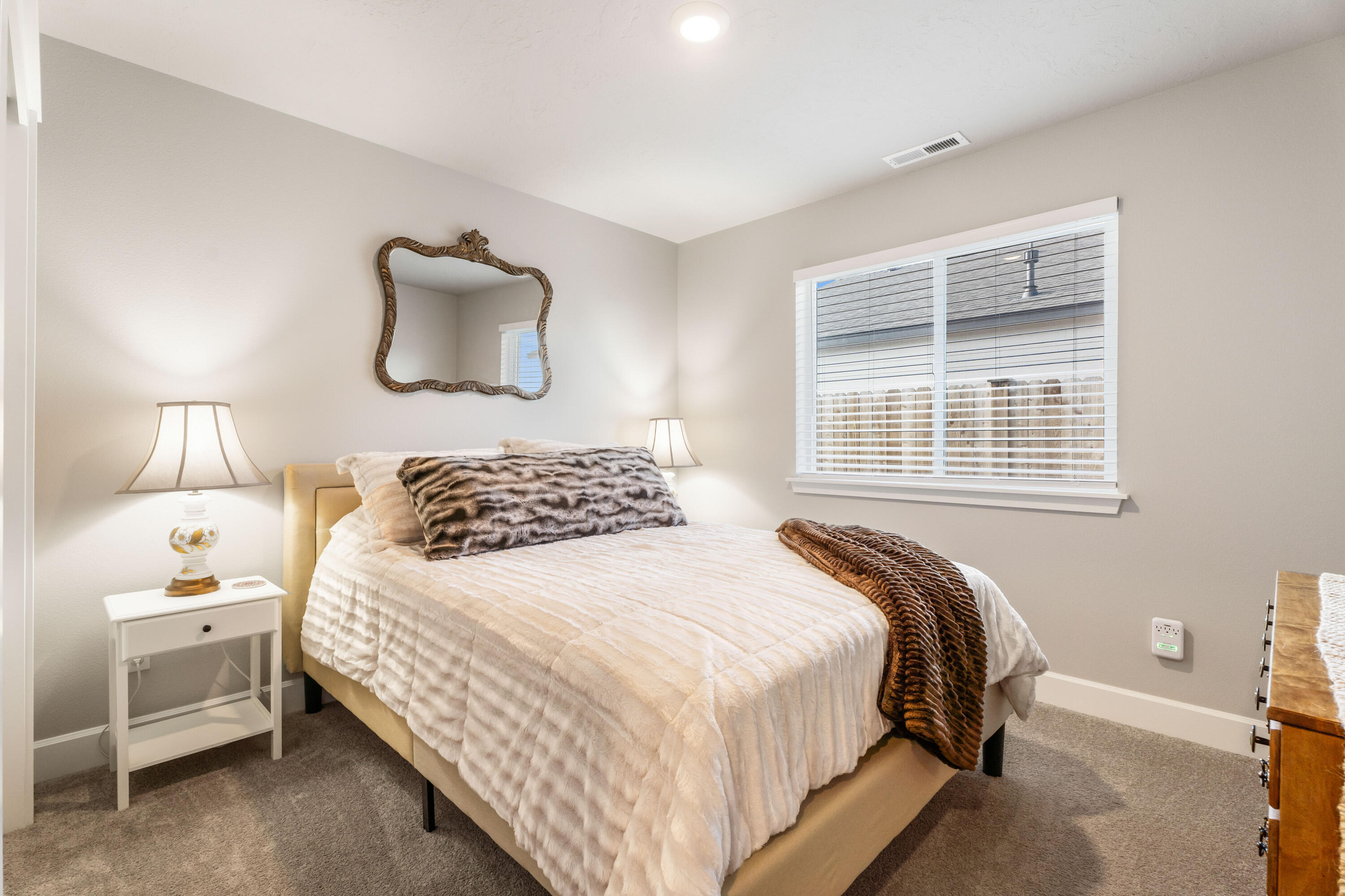 3556 Northwest 10th Street Redmond, OR 97756 - Photo 15 of 23 11-Bedroom