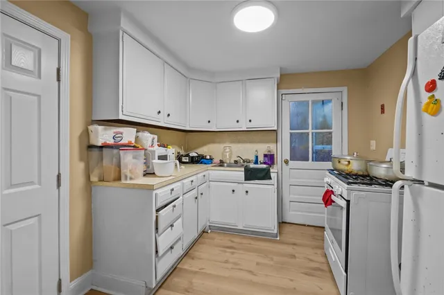 $320,000 | 355 Church Avenue, Warwick, RI 02889