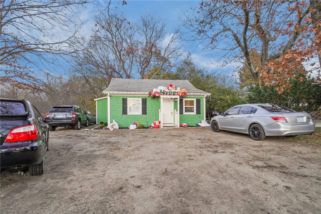 355 Church Avenue Warwick, RI 02889 - Photo 6 of 25