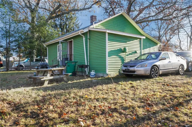 $320,000 | 355 Church Avenue, Warwick, RI 02889