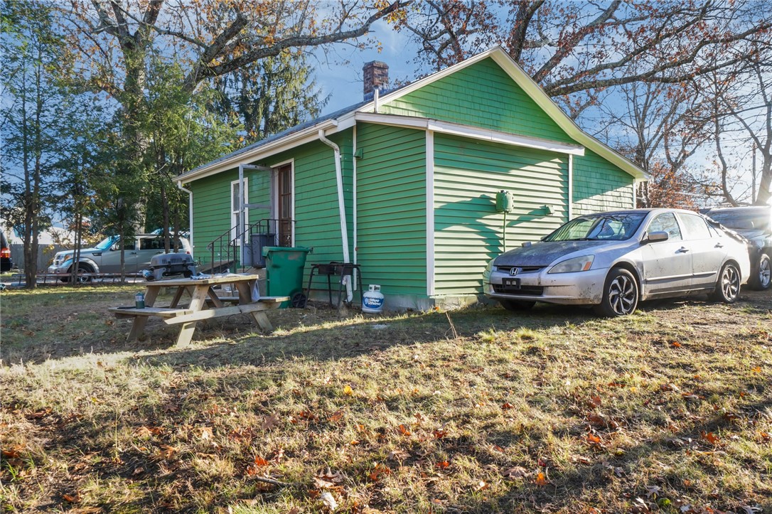 355 Church Avenue Warwick, RI 02889 - Photo 7 of 25