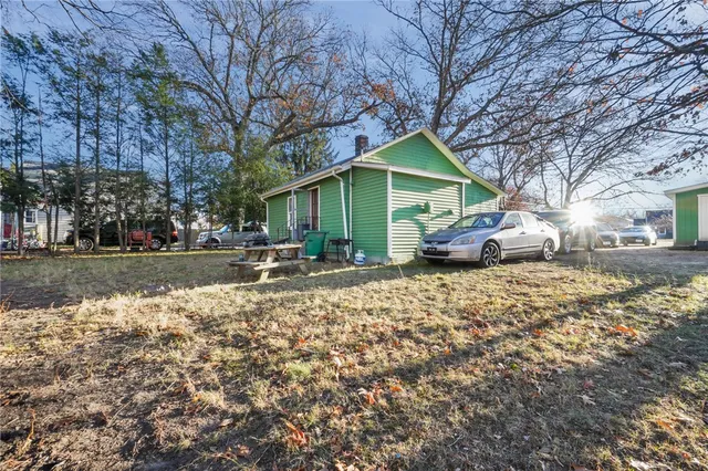 $320,000 | 355 Church Avenue, Warwick, RI 02889