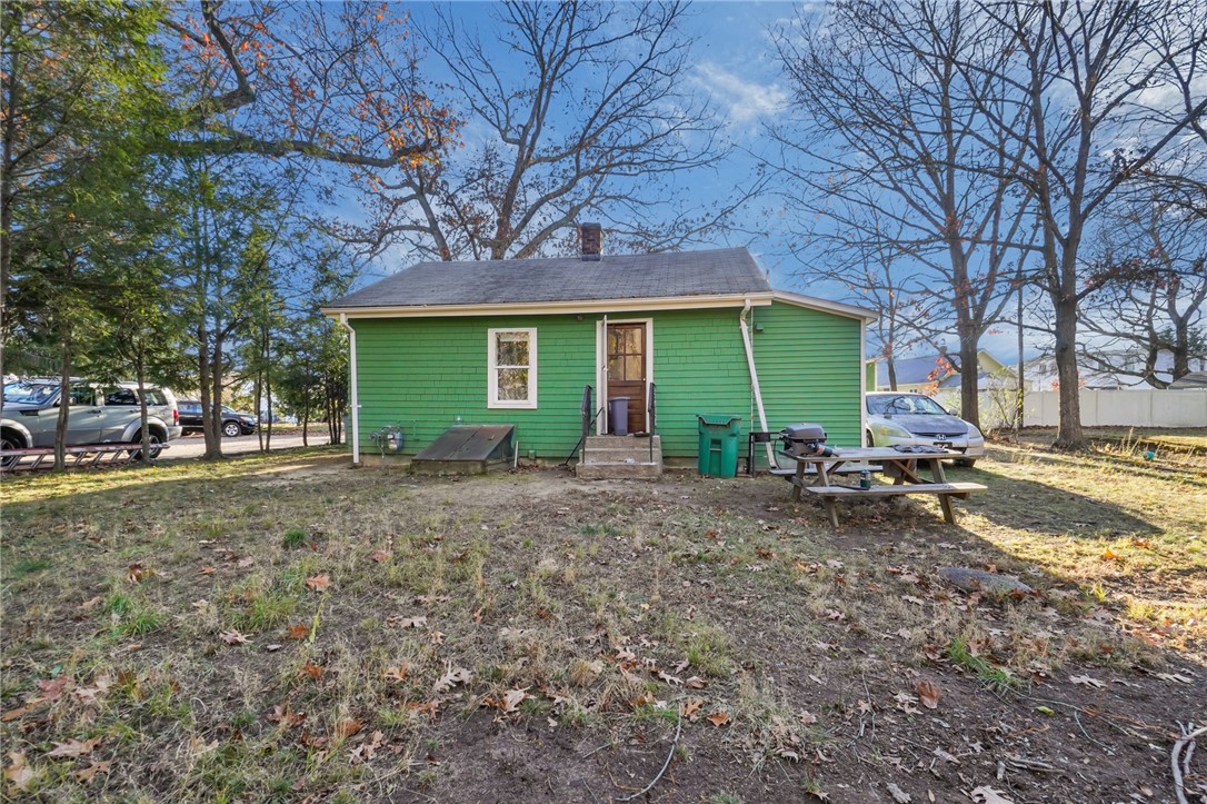 355 Church Avenue Warwick, RI 02889 - Photo 10 of 25