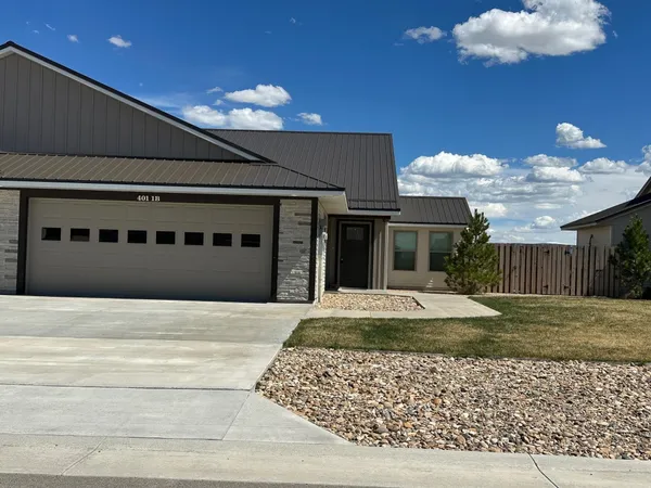 $330,000 | 401 Walnut East, Unit 1B, Saratoga, WY 82331