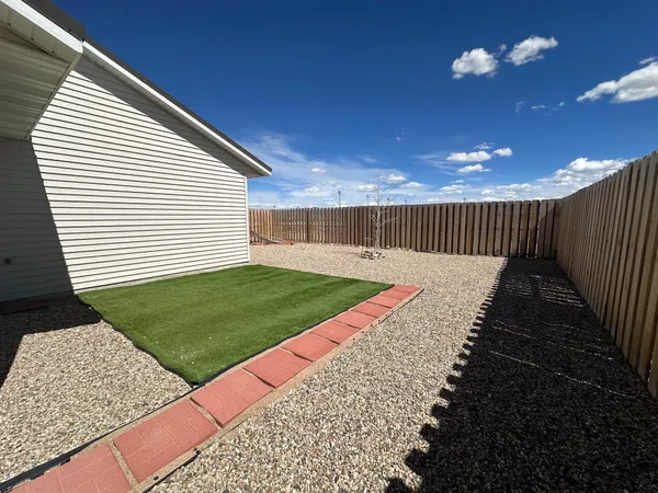 $330,000 | 401 Walnut East, Unit 1B, Saratoga, WY 82331