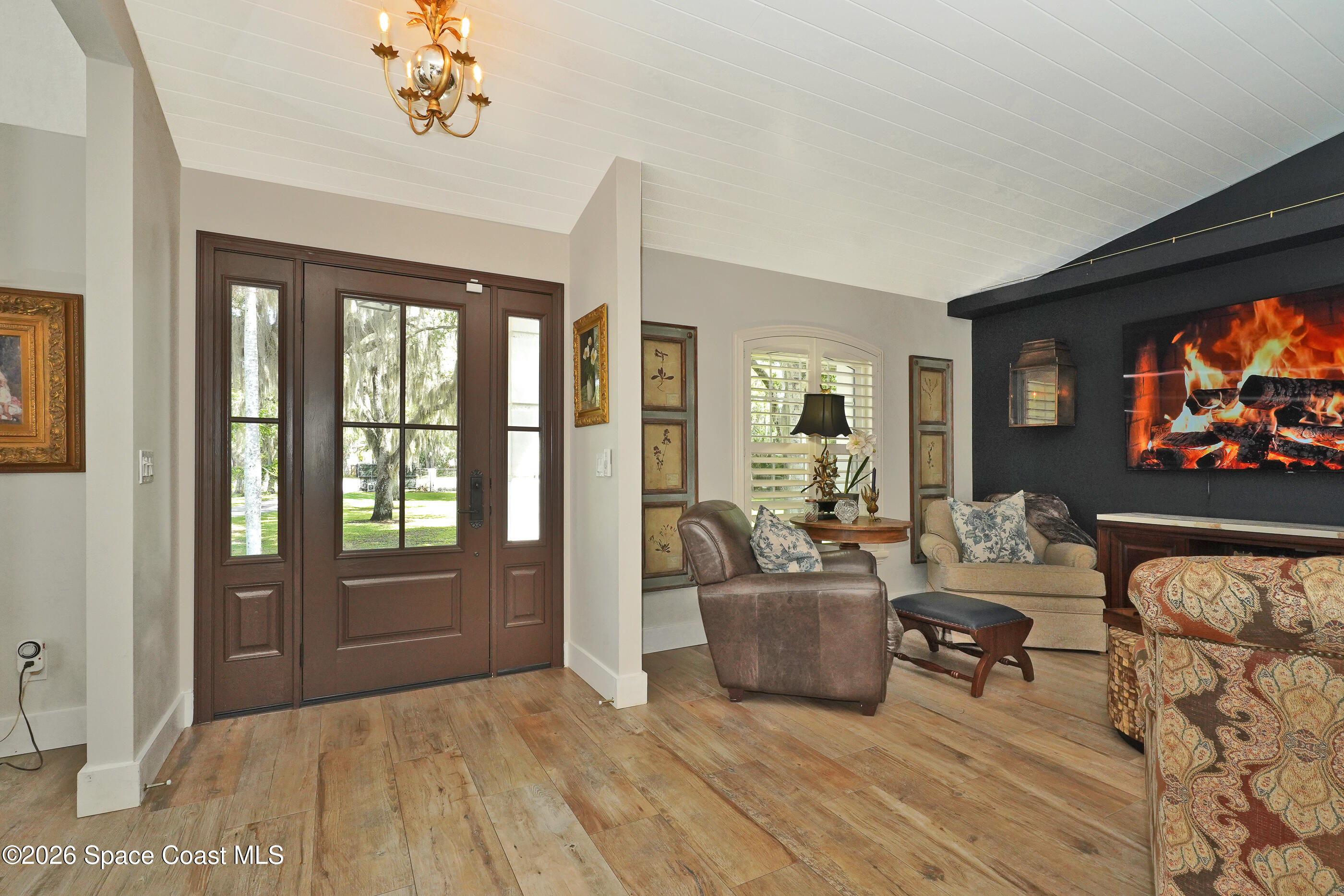 475 East Hall Road Merritt Island, FL 32953 - Photo 5 of 48 Foyer