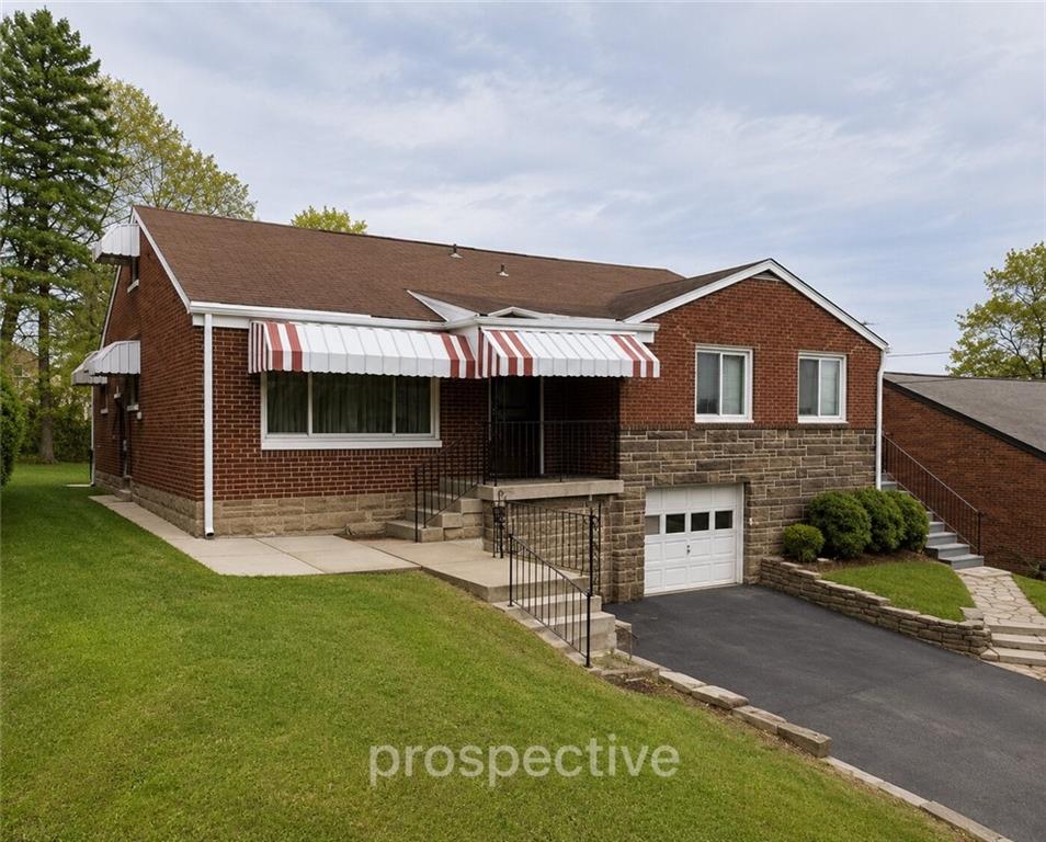 1833 Greentree Road Pittsburgh, PA 15220 - Photo 2 of 48 Gallery Image 2