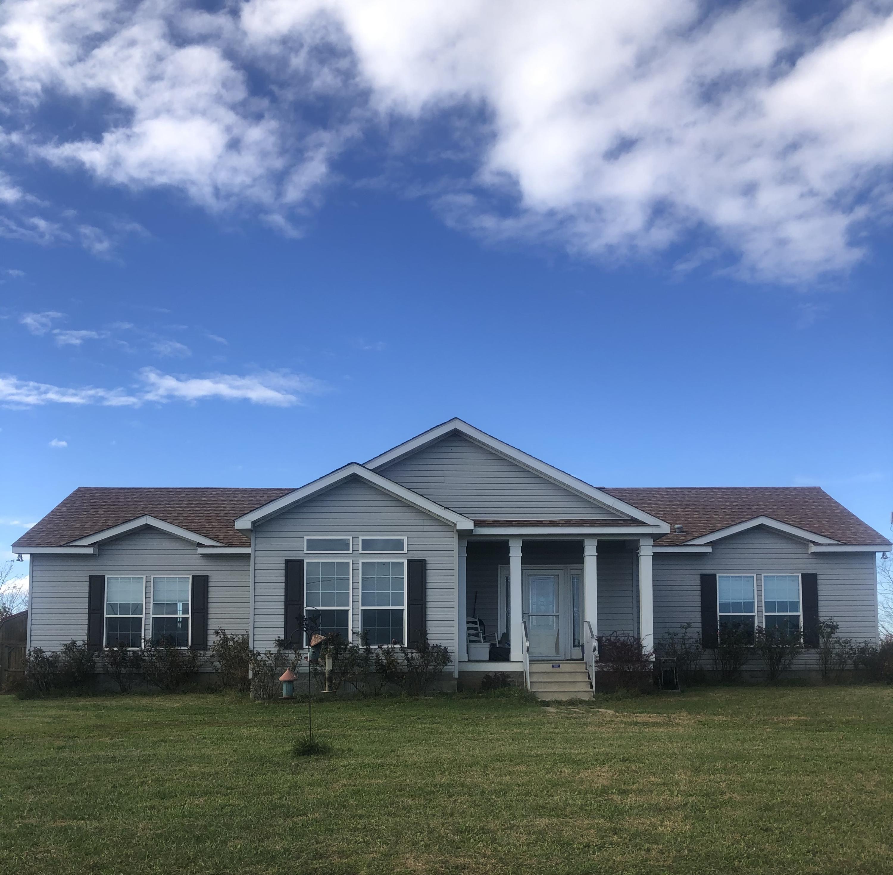375 Clydesdale Road Waynesburg, KY 40489 - Photo 1 of 23 E5980DD2-F4C8-43F3-8ECB-F17ED2489233<|><