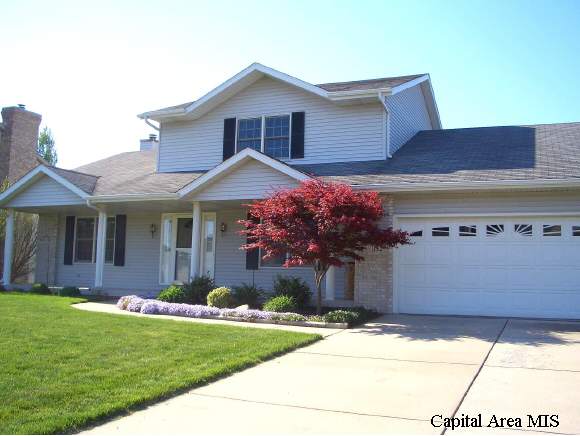 1132 Bridle Path Lane Springfield, IL 62712 - Photo 1 of 9