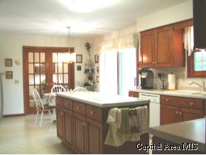 1132 Bridle Path Lane Springfield, IL 62712 - Photo 4 of 9