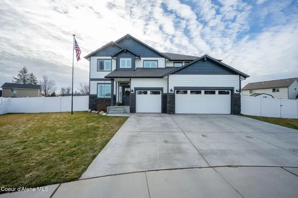 $884,995 | 15289 North Liane Lane, Rathdrum, ID 83858