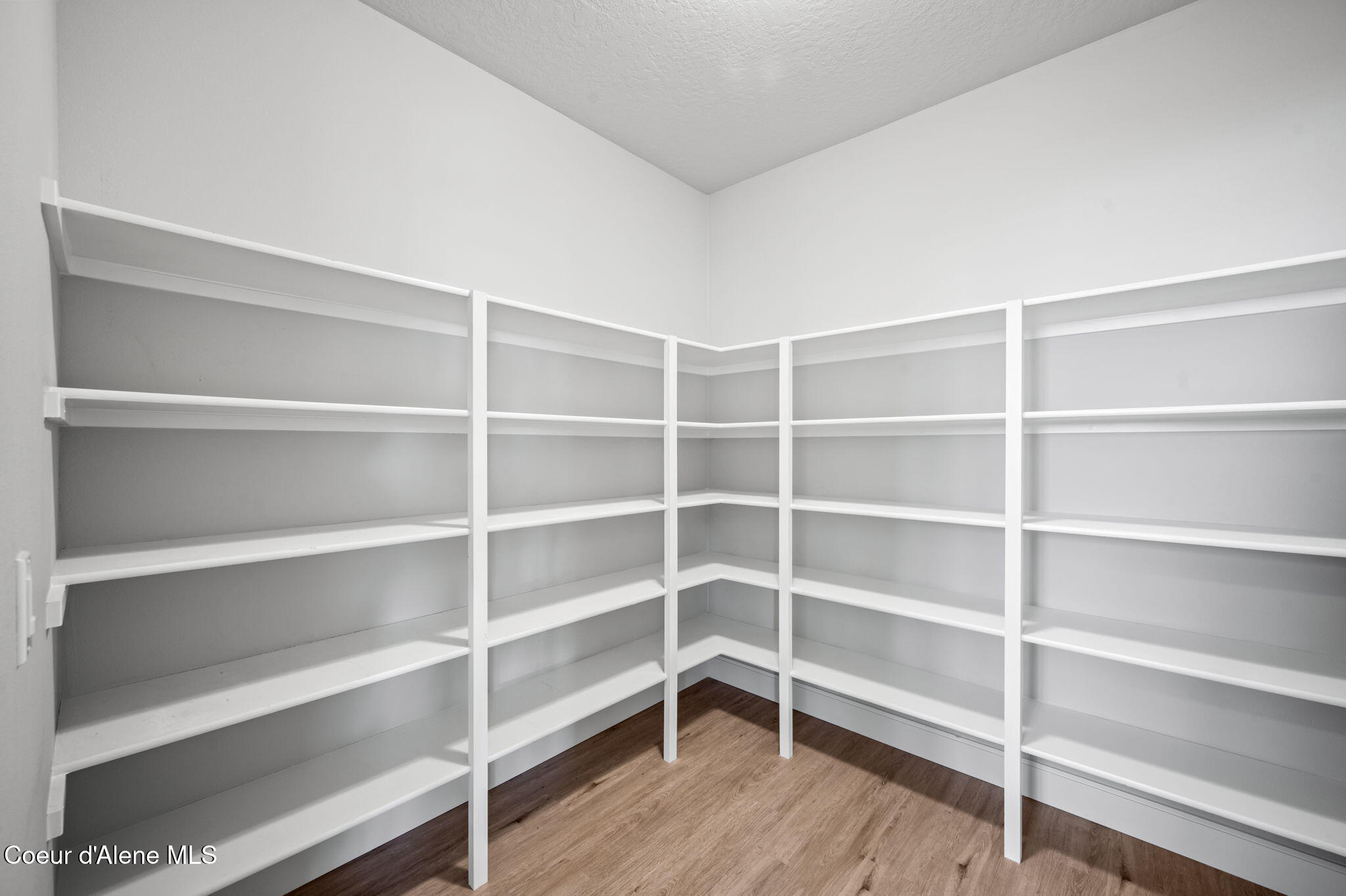 15289 North Liane Lane Rathdrum, ID 83858 - Photo 15 of 64 Walk-in Pantry