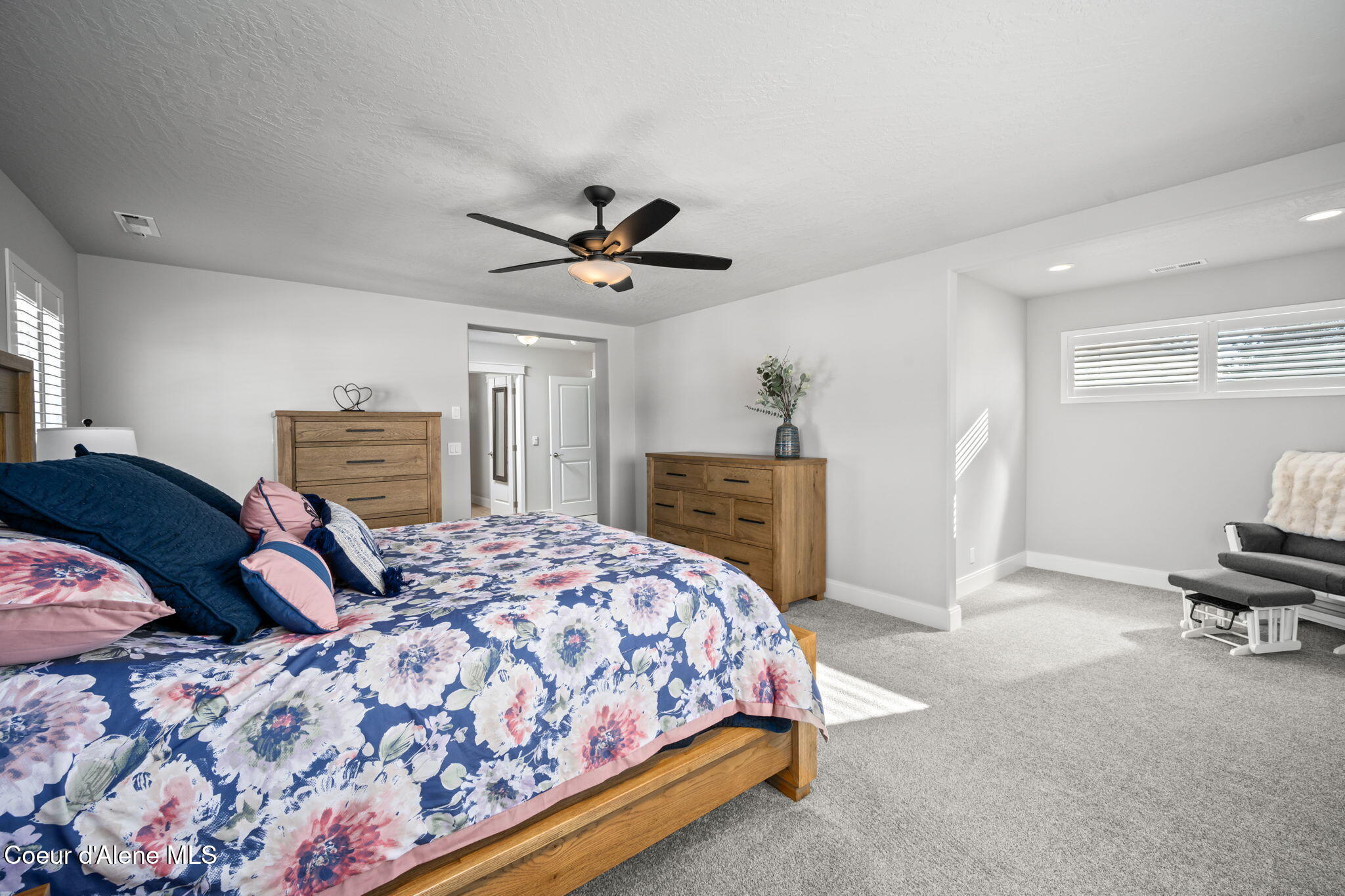 15289 North Liane Lane Rathdrum, ID 83858 - Photo 23 of 64 Massive Master Bedroom