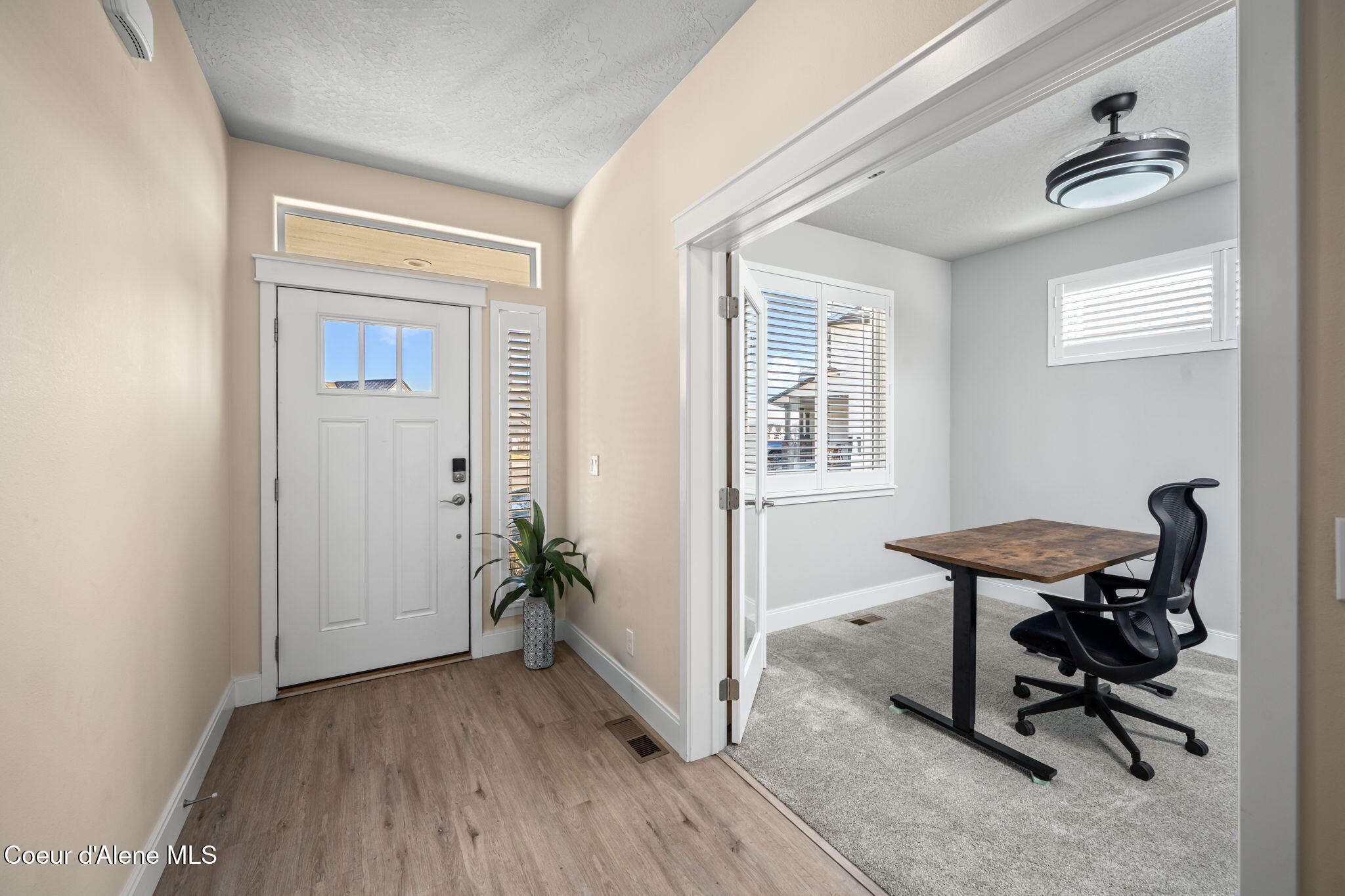 15289 North Liane Lane Rathdrum, ID 83858 - Photo 5 of 64 Entryway