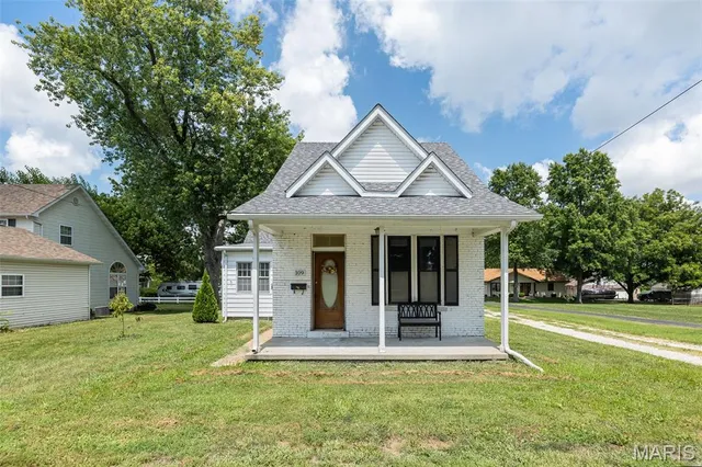 $119,000 | 109 East Gooding Street, Millstadt, IL 62260