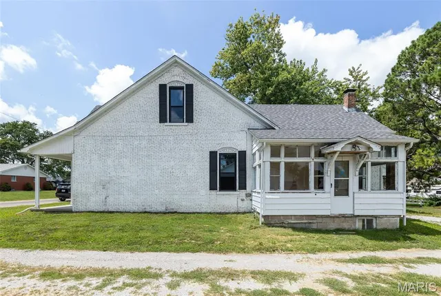 $119,000 | 109 East Gooding Street, Millstadt, IL 62260