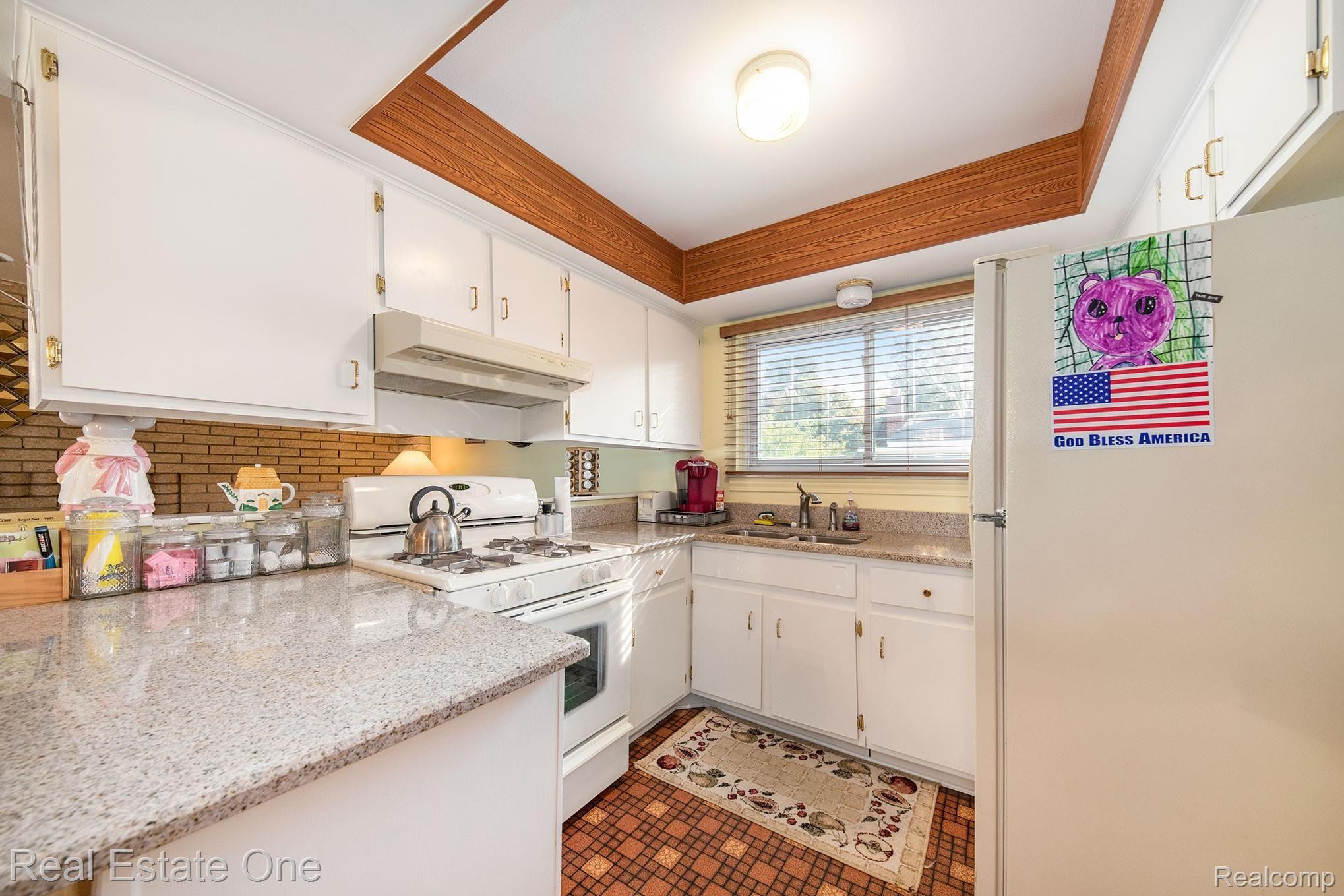 25120 Goddard Road Taylor, MI 48180 - Photo 6 of 25 2S4A0129.jpg