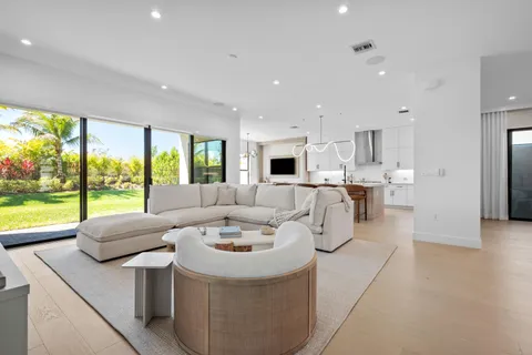 $3,299,000 | 20135 Casa De Campo Lane, Boca Raton, FL 33434