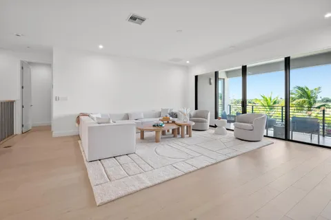 $3,299,000 | 20135 Casa De Campo Lane, Boca Raton, FL 33434