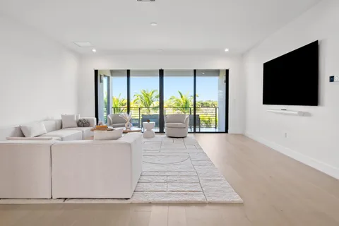 $3,299,000 | 20135 Casa De Campo Lane, Boca Raton, FL 33434