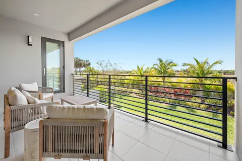 $3,299,000 | 20135 Casa De Campo Lane, Boca Raton, FL 33434