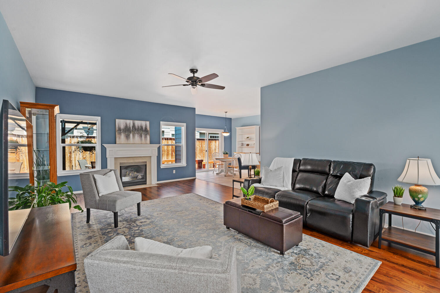 392 Southeast Soft Tail Loop Bend, OR 97702 - Photo 11 of 52 Living Room