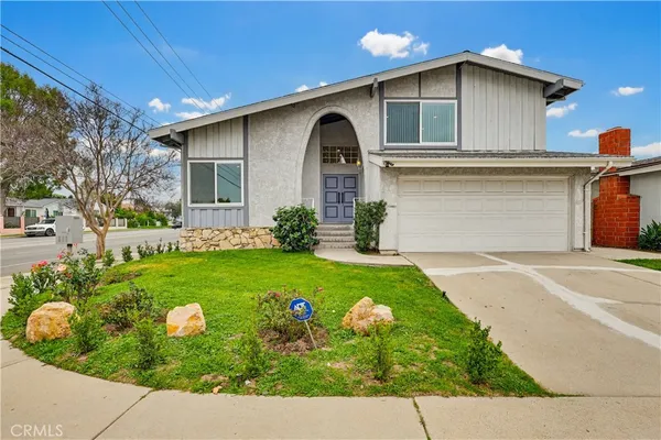 $5,400 | 18102 Hatteras Street, Tarzana, CA 91356
