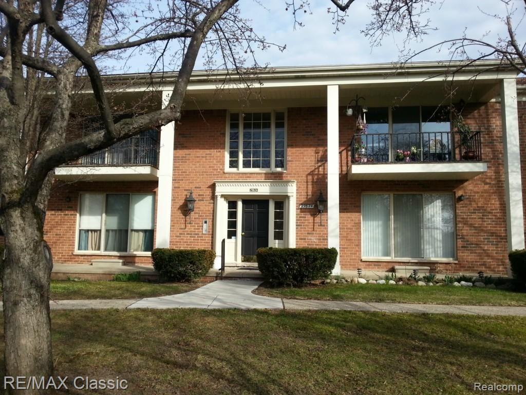 29624 Middlebelt Road, Unit 2903 Farmington, MI 48334 - Photo 1 of 10 20140427_090250_Android.jpg