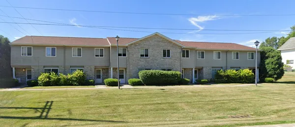 $600 | 100 East Cook Road, Mansfield, OH 44907