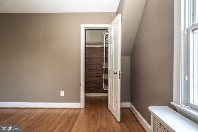 $985,000 | 104 East Oak Street, Alexandria, VA 22301