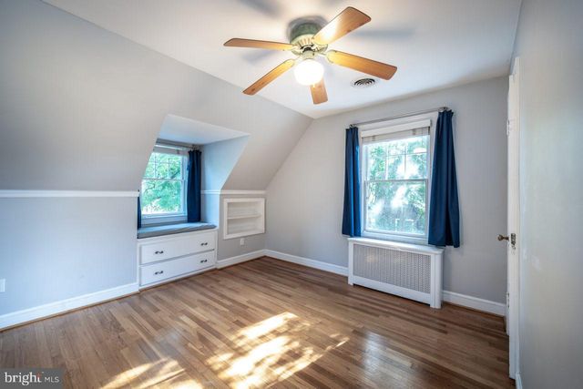 $985,000 | 104 East Oak Street, Alexandria, VA 22301