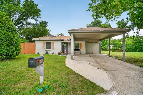 $210,000 | 620 South Redford Lane, White Settlement, TX 76108