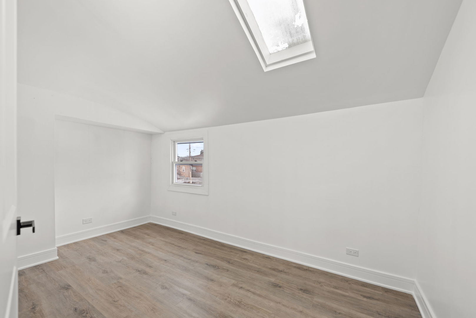 9319 South Merrill Avenue Chicago, IL 60617 - Photo 15 of 19