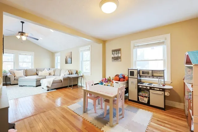 $679,900 | 16 Sunset Drive, Peabody, MA 01960