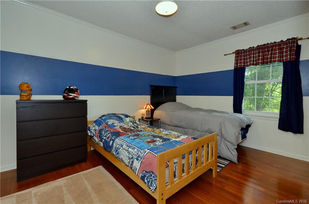 446 Rowland Rd. Swannanoa, NC 28778 - Photo 10 of 16 Gallery Image 10