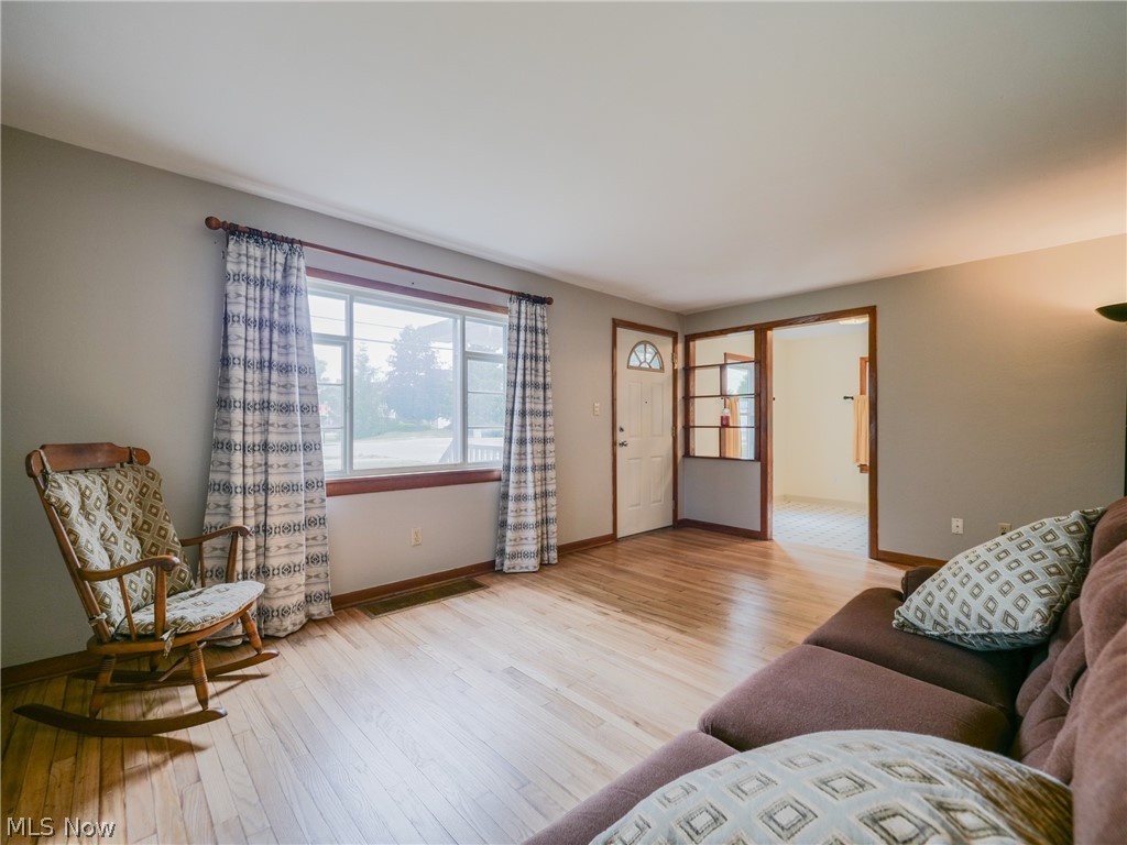 4117 Jaeger Road Lorain, OH 44053 - Photo 6 of 28 Gallery Image 6
