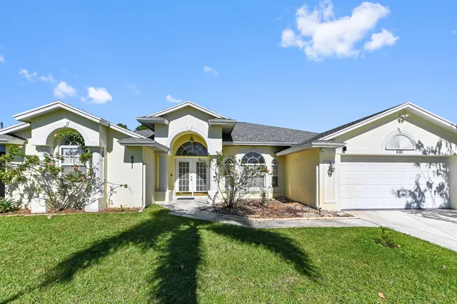 $3,000 | 681 Southwest Saragossa Avenue, Port St. Lucie, FL 34953