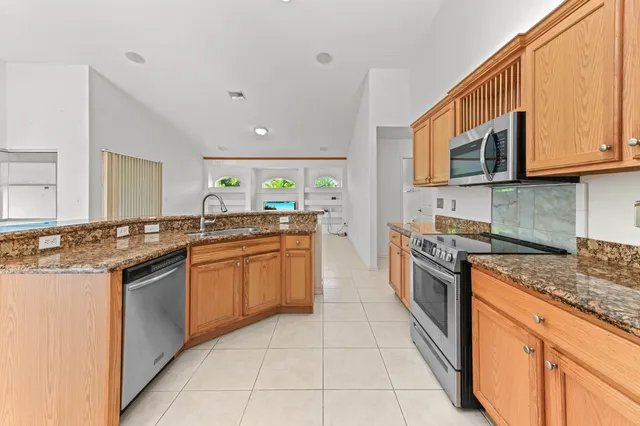 $3,000 | 681 Southwest Saragossa Avenue, Port St. Lucie, FL 34953