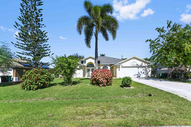 $3,000 | 681 Southwest Saragossa Avenue, Port St. Lucie, FL 34953